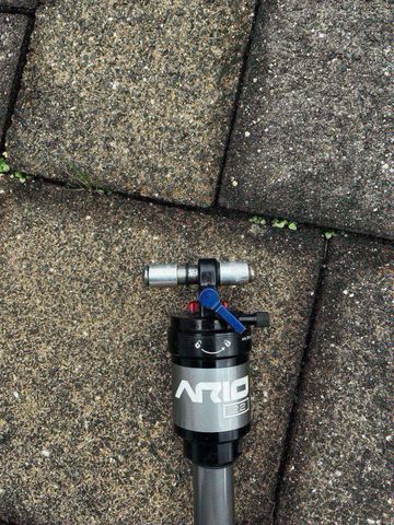 Brugt RockShox Ario 2.2 bike — billede 2 af 4