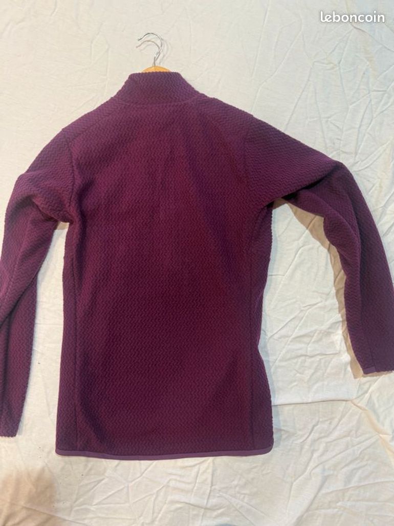 Used Patagonia W's R1® Air Fleece Zip-Neck bike — image 3 of 3