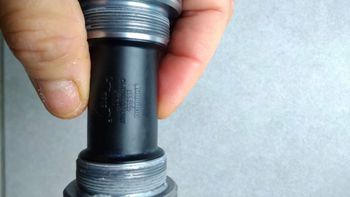 Used Shimano SM-BB7900 1.37X24 Bottom Bracket bike — image 4 of 5