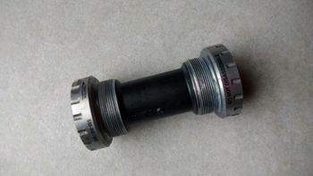 Used Shimano SM-BB7900 1.37X24 Bottom Bracket bike