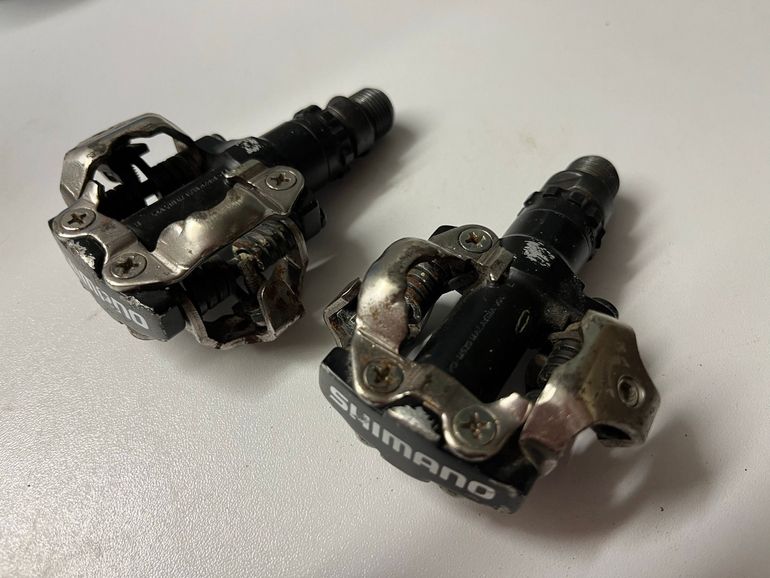 Used Shimano PD-M520 SPD Pedals bike — image 5 of 6