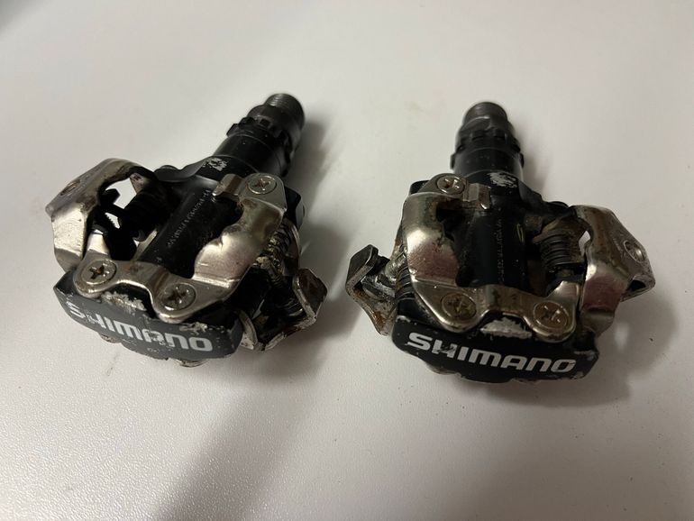 Used Shimano PD-M520 SPD Pedals bike — image 1 of 6