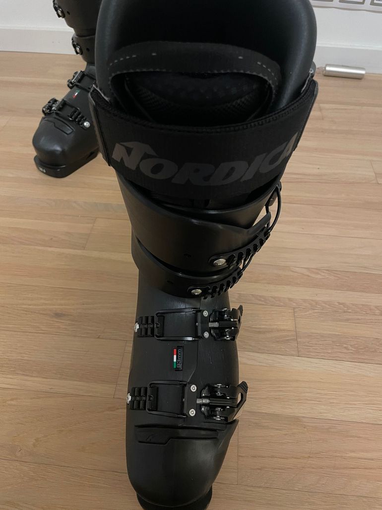 Used 2024 Nordica Dobermann 5 RD-ES Ski Boots bike — image 2 of 9