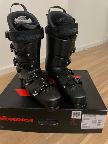 Used 2024 Nordica Dobermann 5 RD-ES Ski Boots bike