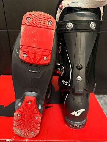 Used Nordica Speedmachine 100 Ski Boots bike — image 12 of 16