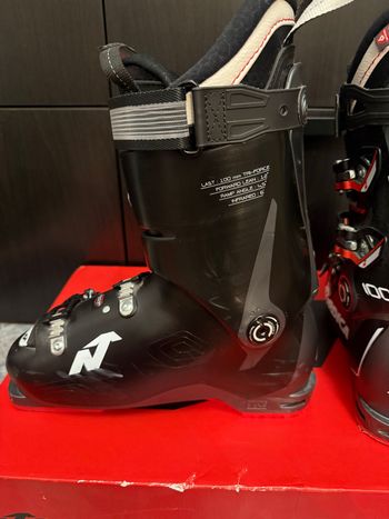 Used Nordica Speedmachine 100 Ski Boots bike — image 10 of 16