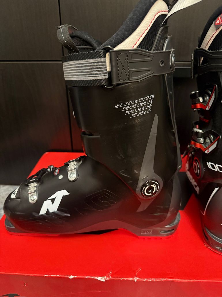 Used Nordica Speedmachine 100 Ski Boots bike — image 10 of 16