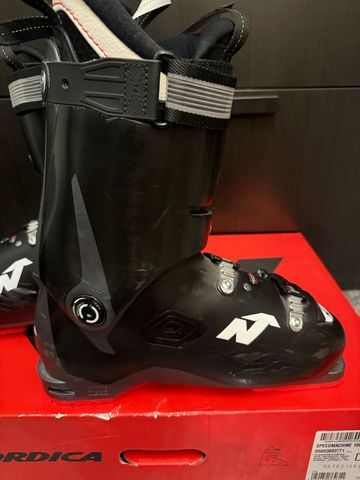 Used Nordica Speedmachine 100 Ski Boots bike — image 9 of 16