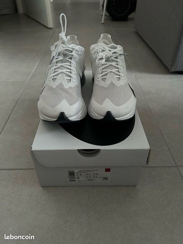 Used Nike Vaporfly 4 bike — image 3 of 6