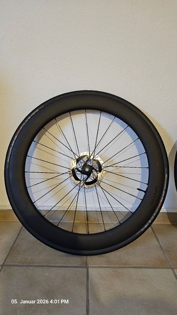 Used 2025 SYNCROS Capital 1.0s Aero 28" 60mm Shimano bike — image 8 of 12