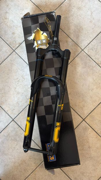 2024, Öhlins RXF38 m.2 Air TTX18 29'/44/170