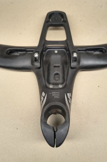 Used Vision Metron 5D Integrated Carbon Handlebar 120mm x 420mm bike — image 6 of 11