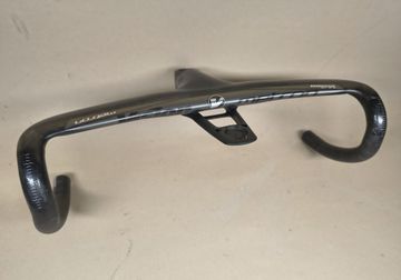 Used Vision Metron 5D Integrated Carbon Handlebar 120mm x 420mm bike — image 3 of 11
