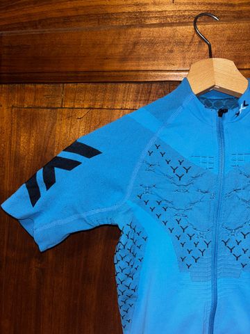 2023 X-Bionic Dragonfly 5G Cycling Full Zip Jersey bike d'occasion — image 2 sur 3