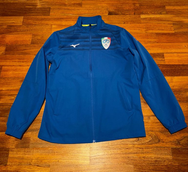 Used 2025 Mizuno Giacca Impermeabile Nazionale Italiana bike — image 1 of 4