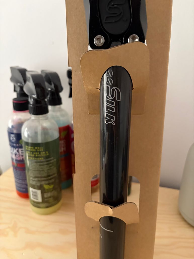 Used Cane Creek Cane Creek eeSilk+ Suspension Seatpost - Carbon 2025 bike — image 2 of 4