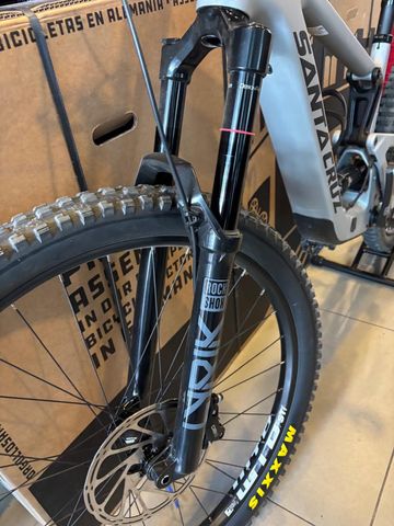 Używany 2024 RockShox Lyric 160 mm Fork bike — zdjęcie 3 z 8