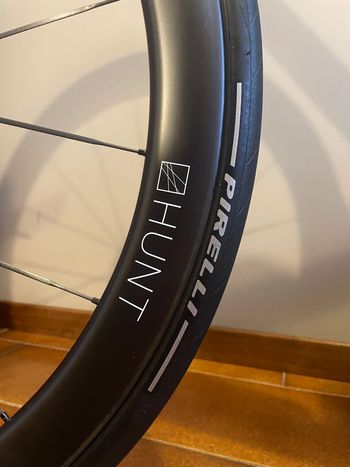 Tweedehands Hunt Wheels Hunt 44 UD Carbon Spoke Disc Wheelset 2025 bike — afbeelding 5 van 5
