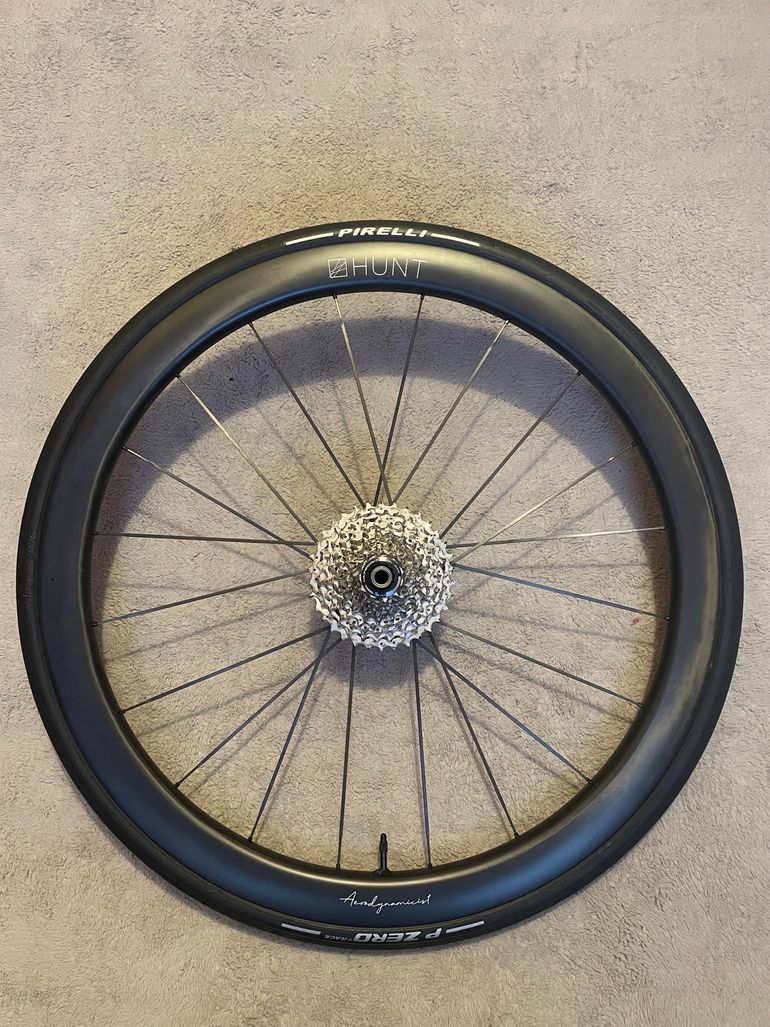 Tweedehands Hunt Wheels Hunt 44 UD Carbon Spoke Disc Wheelset 2025 bike — afbeelding 3 van 5