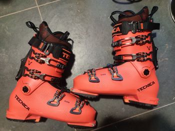 Used Tecnica Tecnica Cochise 130 Ski Touring Boots 29.5 2025 bike