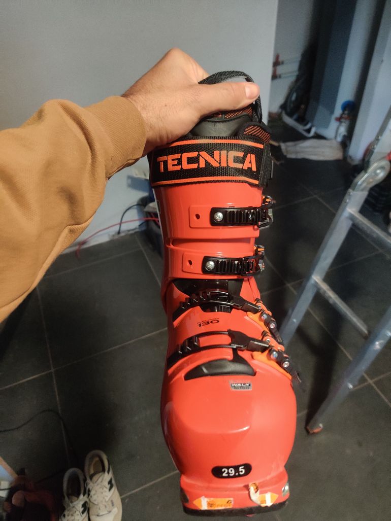 Used Tecnica Tecnica Cochise 130 Ski Touring Boots 29.5 2025 bike — image 3 of 5