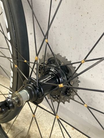 Used GT RACE WHEEL R38 EXTRALITE bike — image 6 of 7