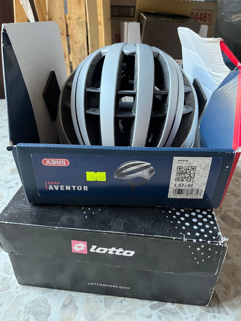 Used ABUS Abus Aventor Gleam Silver Helmet 2025 bike — image 1 of 4