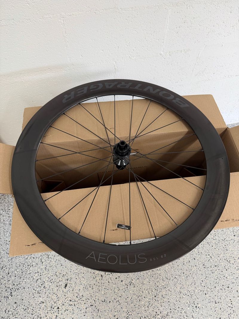 Used 2025 Aeolus RSL 62 TLR Disc REAR ONLY, Shimano HG 10/11-speed Wheels