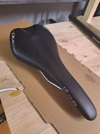 burgetech Selle Italia The Cloud Saddle bike d'occasion — image 3 sur 3