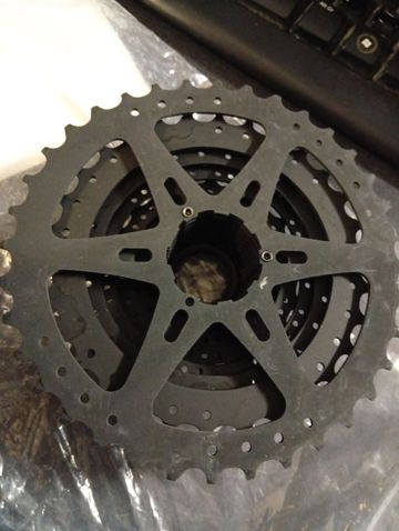 Tweedehands Shimano CS-HG200 9-speed 11-36T Cassette bike — afbeelding 3 van 4