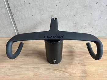 Roval Rapide aero cockpit (135x400) 2024