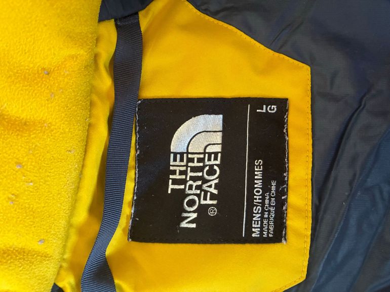 Used The North Face Men's Ski Jacket bike — image 3 of 4
