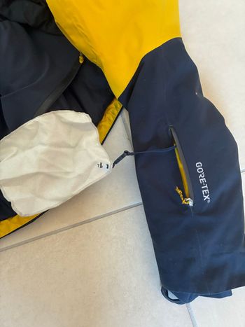 Used The North Face Men's Ski Jacket bike — image 4 of 4
