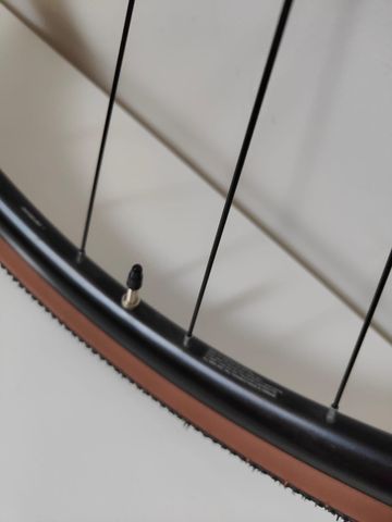 Used Mavic Allroad S CL 700 Wheel bike — image 7 of 8