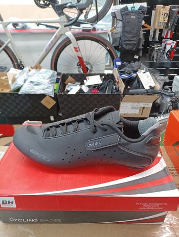 Used 2022 BH Lace Grip Shoes bike