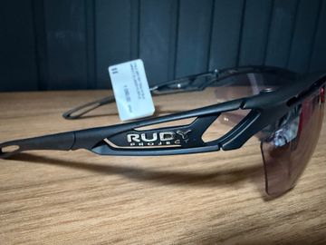 Brugt Rudy Project okulary kolarskie Tralyx Impactx Photochromic Laser Purple bike — billede 4 af 8