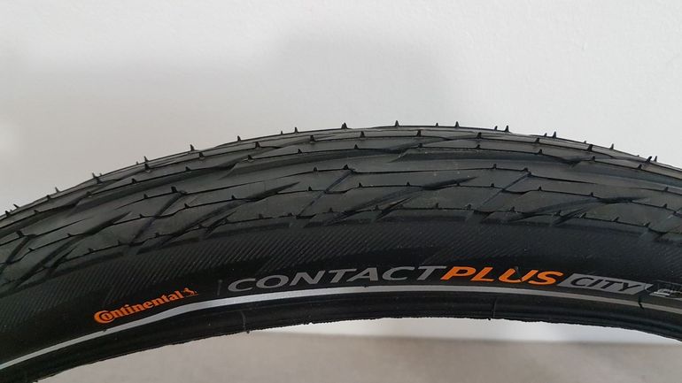 Used Continental Continental Contact Plus City 27,5x2,2" Safety Plus Breaker. bike — image 5 of 14