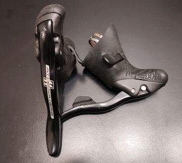 Used Campagnolo Athena EPS 11-speed Groupset 2013 bike — image 2 of 7