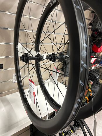 Used 2026 Paire de Roue bike — image 2 of 3