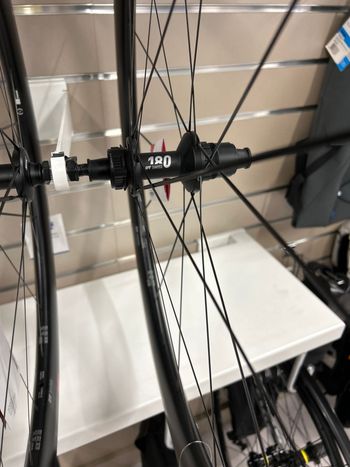 Used 2026 Paire de Roue bike — image 3 of 3