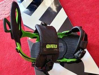 Used GNU GNU Snowboard YES Basic 155 cm + Fixation bike — image 3 of 11
