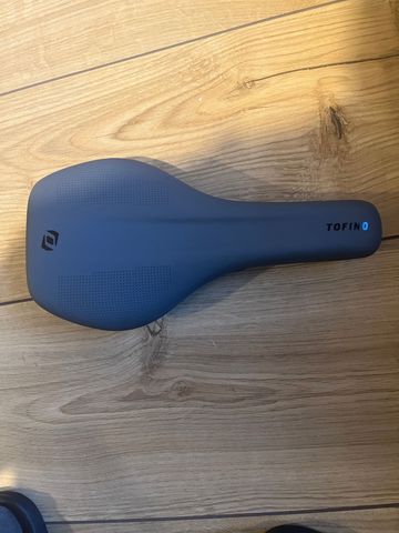 Brugt Syncros Tofino R 2.0 Channel Saddle + Speed iS Direct Mount Saddlebag 300ml Saddles & Seatposts
