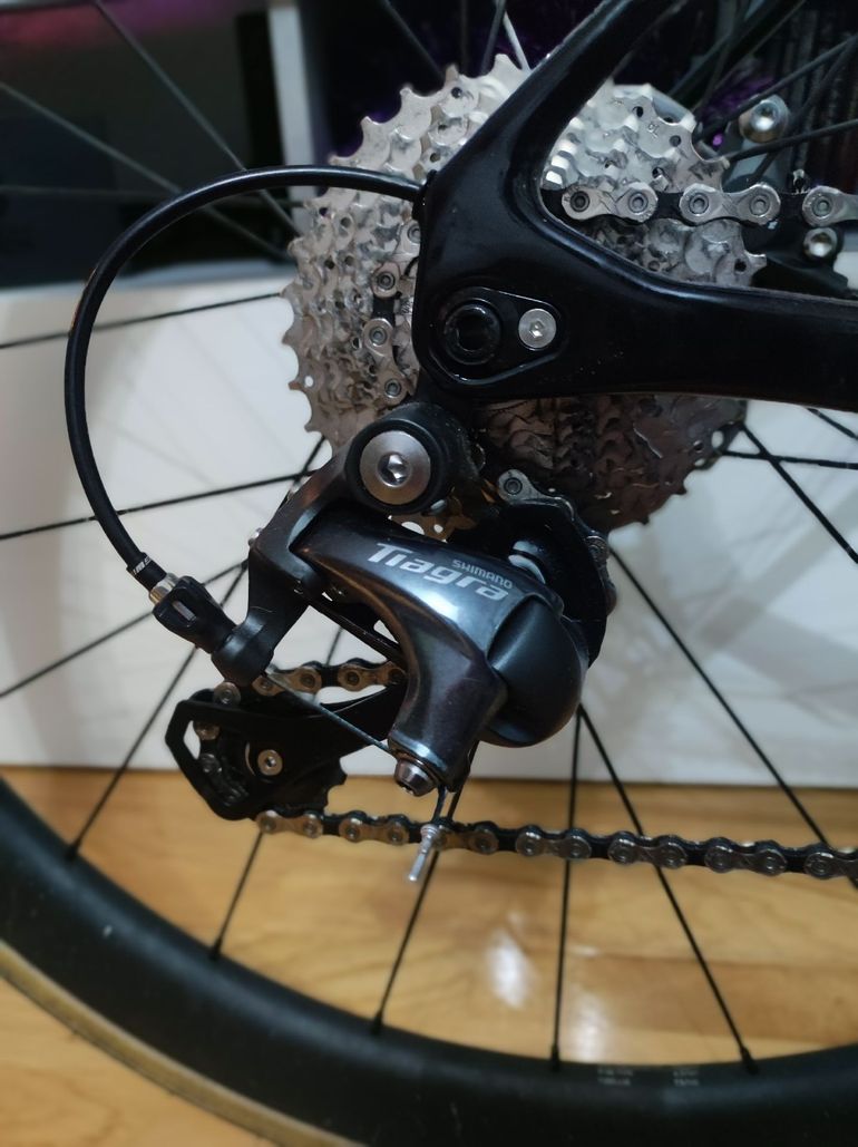 Used 2025 Shimano Tiagra 10-speed Hydraulic Disc Group bike — image 4 of 6