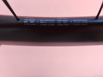 Used Swiss Side Hadron² Ultimate Wheelset bike — image 4 of 5