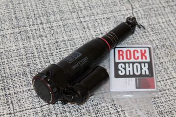 Used Rock Shox RockShox Super Deluxe Select R 205x65 mm Trunnion bike — image 3 of 9