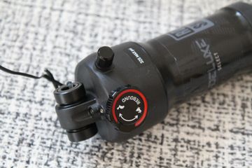 Used Rock Shox RockShox Deluxe Select 210x50 mm bike — image 5 of 7