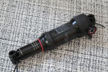 Used Rock Shox RockShox Deluxe Select 210x50 mm bike — image 2 of 7