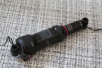 Used Rock Shox RockShox Deluxe Select 210x50 mm bike — image 4 of 7