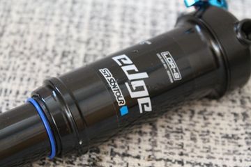 Sr Suntour EDGE LO-R 185x55mm Trunnion bike d'occasion — image 5 sur 12