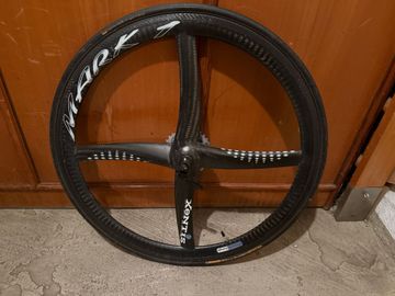 Used XENTIS Mark II Carbon Hinterrad Aero-Optik für Rennrad & Triathlon bike — image 2 of 3